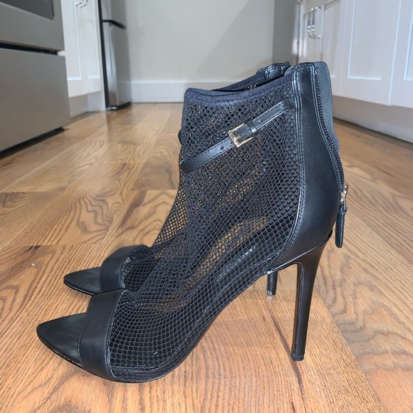 Open toe bootie - Picture 3 of 5